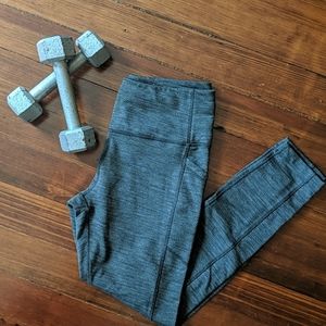 Athletic leggings